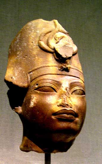 ph.amenhotep 3 metropolitan