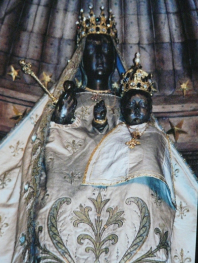 Black madonna Our-Lady-of-the-Pillar.-Gothic-Cathedral.-Chartes-France.